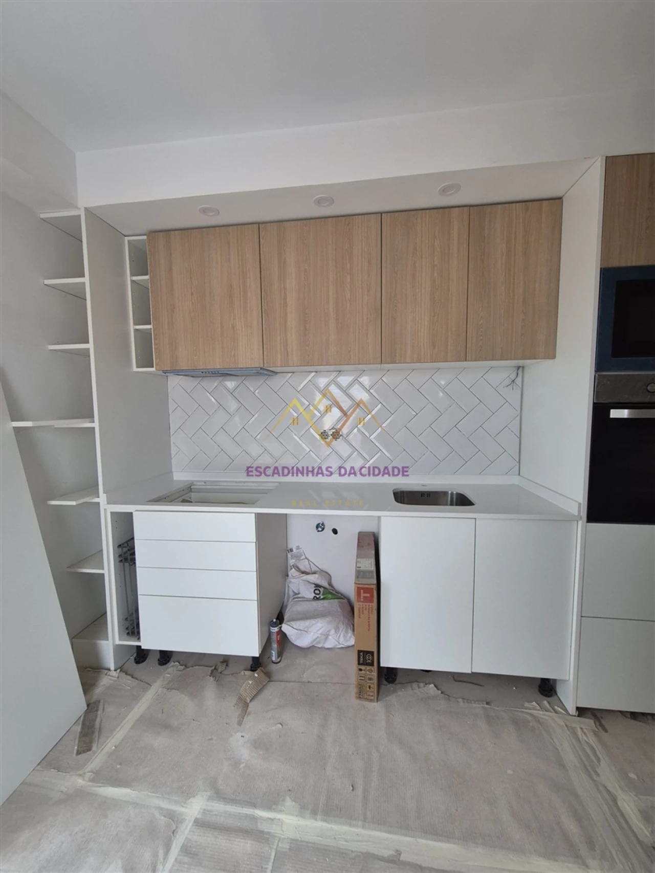 Apartamento T2 para Venda em Carcavelos e Parede Foto 4
