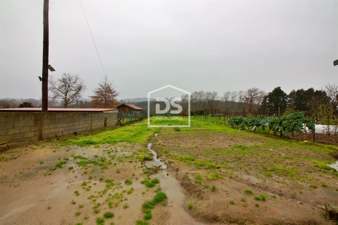 Moradia T3 para Venda em Caide de Rei Foto 32