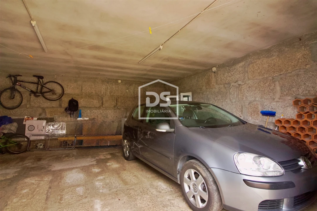 Moradia T3 para Venda em Caide de Rei Foto 30