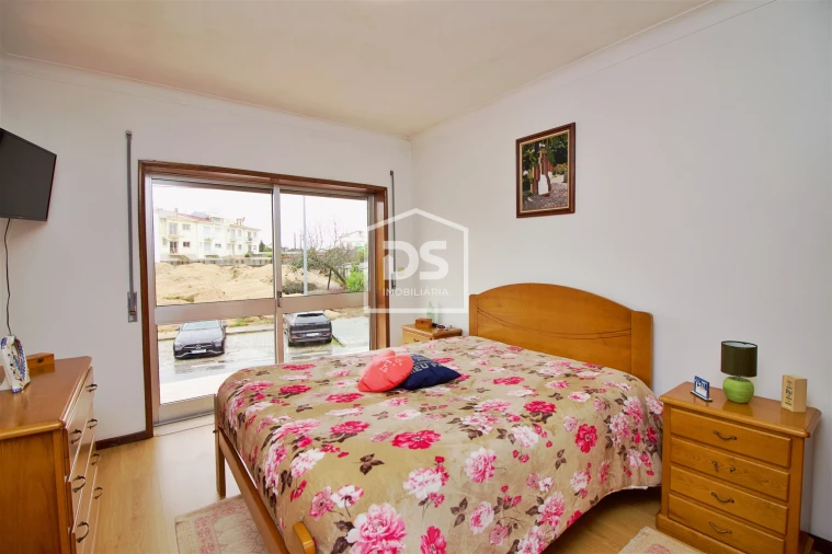 Moradia T3 para Venda em Caide de Rei Foto 20