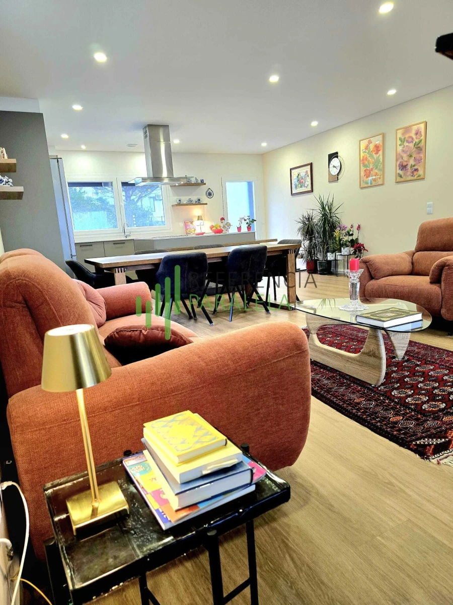 Moradia T4 para Venda em Vermelha Foto 8