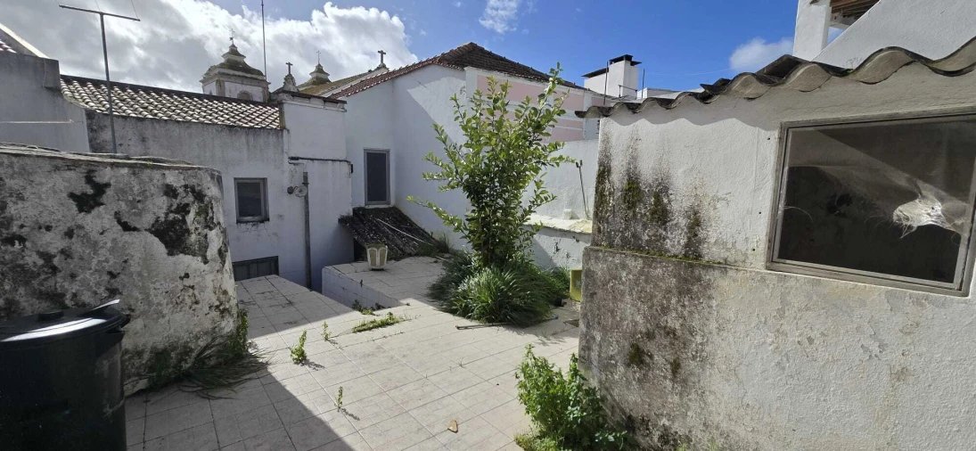 Moradia T3 para Venda em Santa Maria do Castelo e Santiago e Santa Susana Foto 15