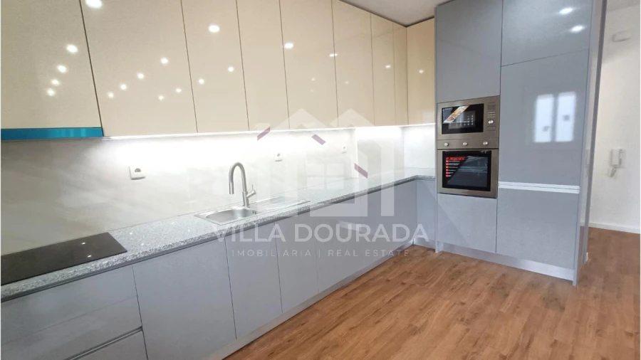 Apartamento T3 para Venda em Aguas Santas Foto 3