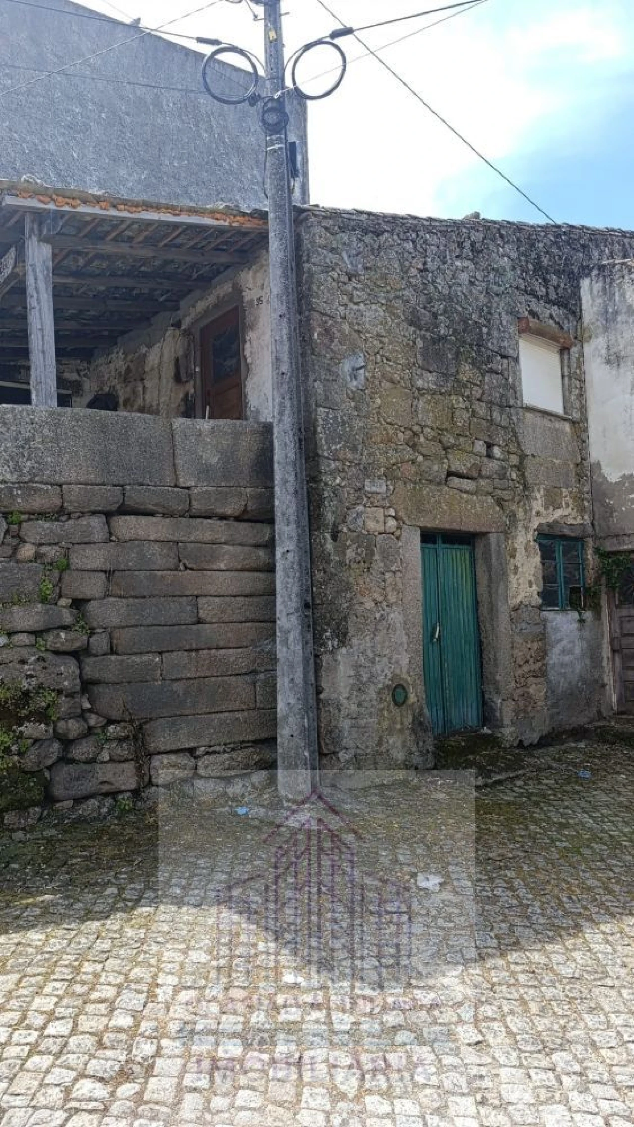 Moradia T2 para Venda em Melo e Nabais Foto 2