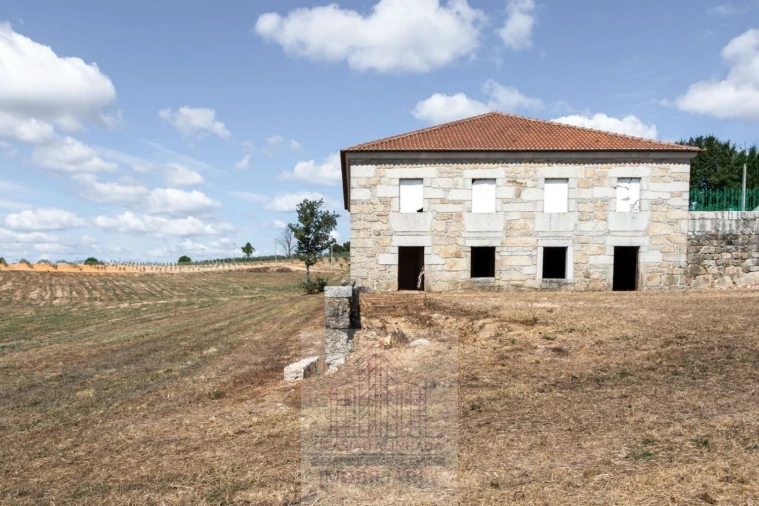 Quinta T8 para Venda em Travancinha Foto 26