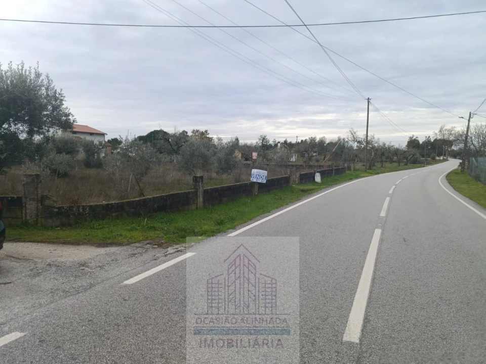 Terreno para Venda em Travanca de Lagos Foto 12