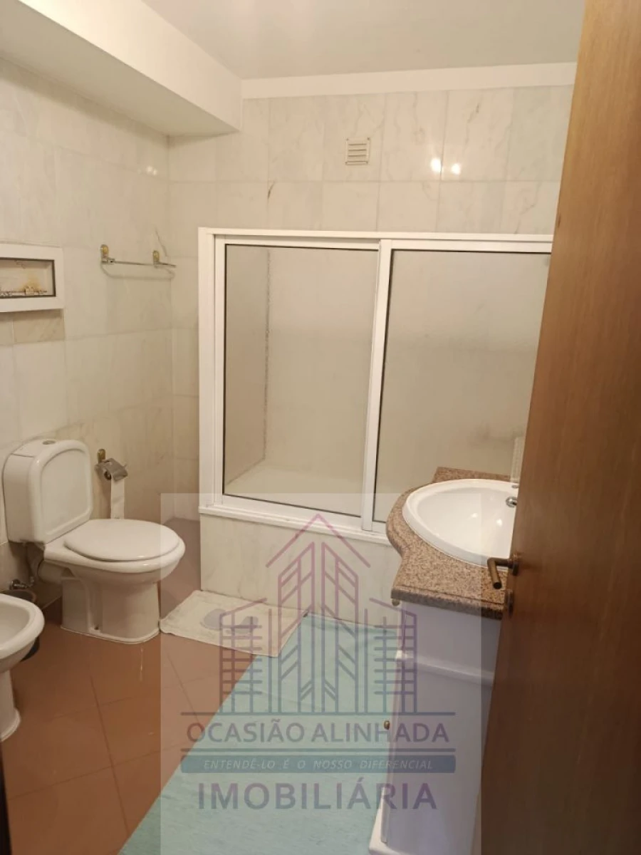 Apartamento T5 para Venda em Oliveira do Hospital e São Paio de Gramaços Foto 16