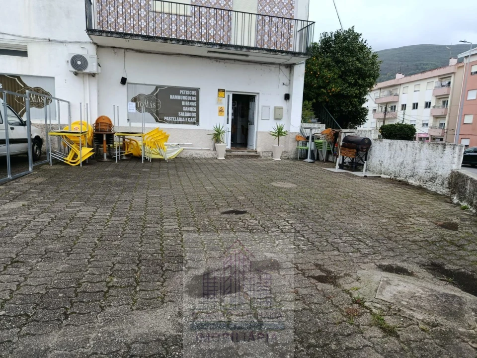 Loja para Trespasse em Seia, São Romão e Lapa dos Dinheiros Foto 26