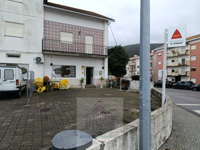 Loja para Trespasse em Seia, São Romão e Lapa dos Dinheiros Foto 21