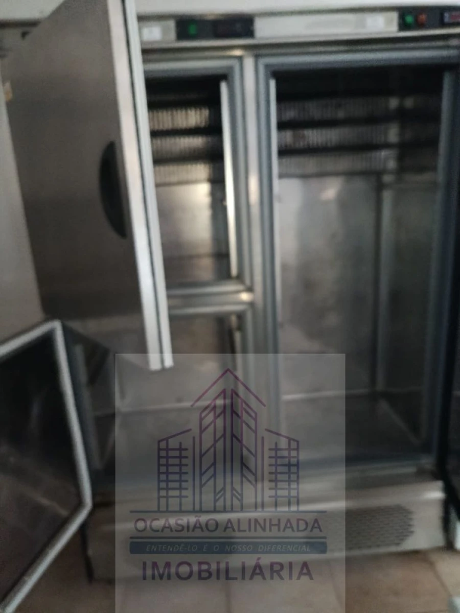 Loja para Arrendamento em Seia, São Romão e Lapa dos Dinheiros Foto 25