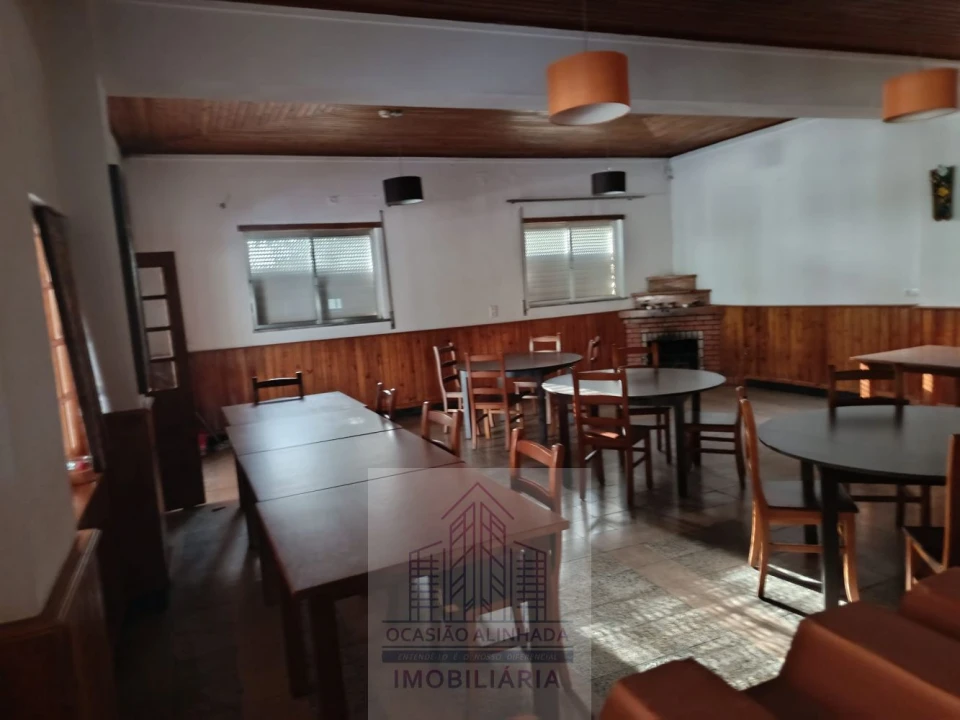 Loja para Arrendamento em Seia, São Romão e Lapa dos Dinheiros Foto 26