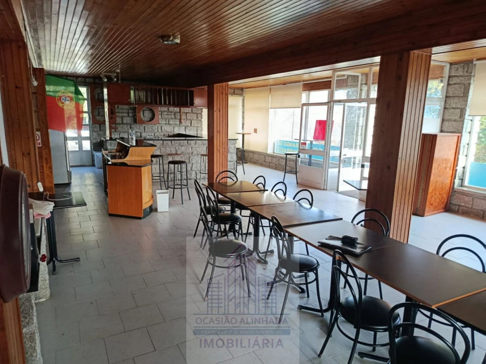 Loja para Arrendamento em Seia, São Romão e Lapa dos Dinheiros Foto 13