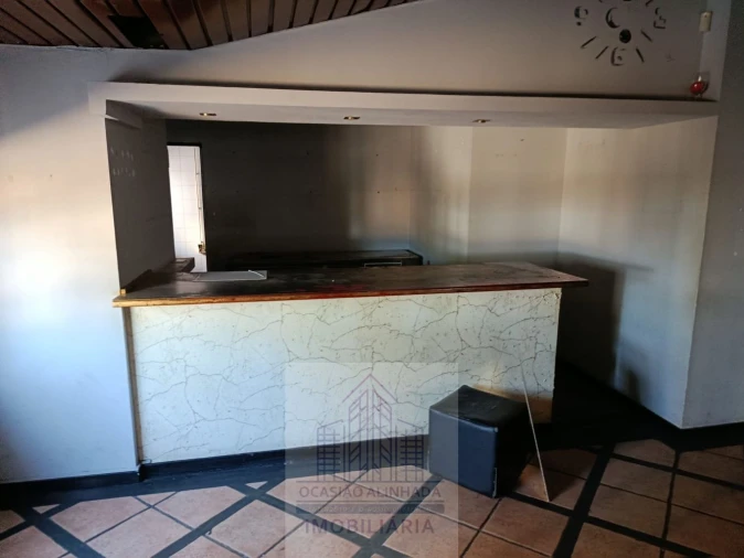 Loja para Venda em Oliveira do Hospital e São Paio de Gramaços Foto 2