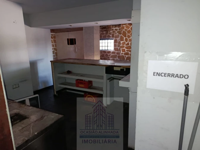 Loja para Venda em Oliveira do Hospital e São Paio de Gramaços Foto 7