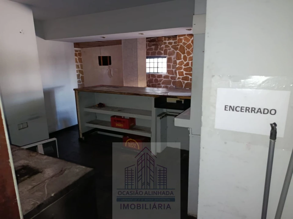 Loja para Venda em Oliveira do Hospital e São Paio de Gramaços Foto 7