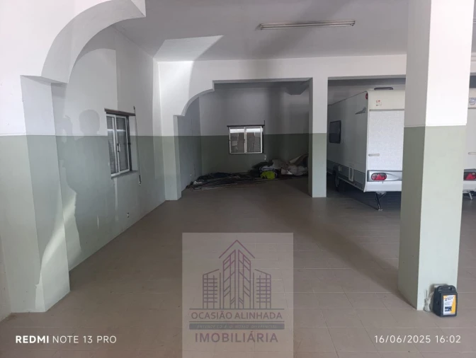 Loja para Venda em Oliveira do Hospital e São Paio de Gramaços Foto 4