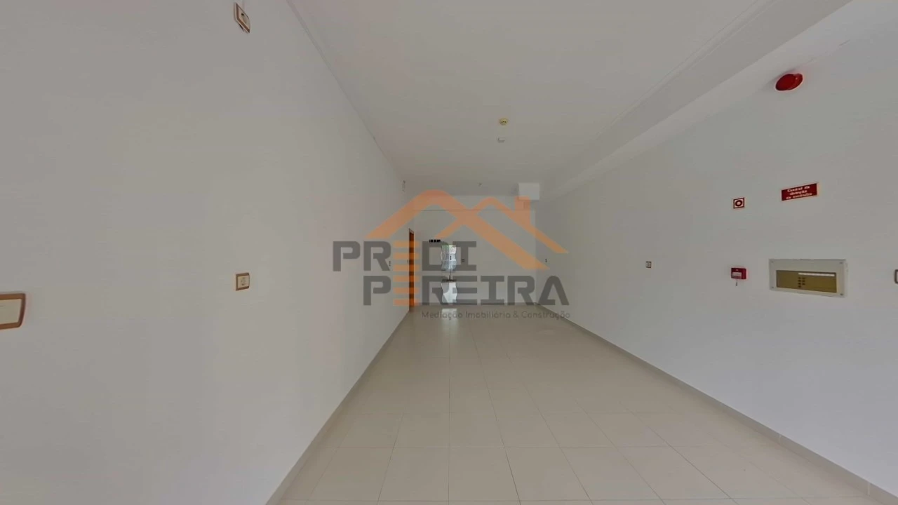 Loja para Venda em Ramada e Caneças Foto 6