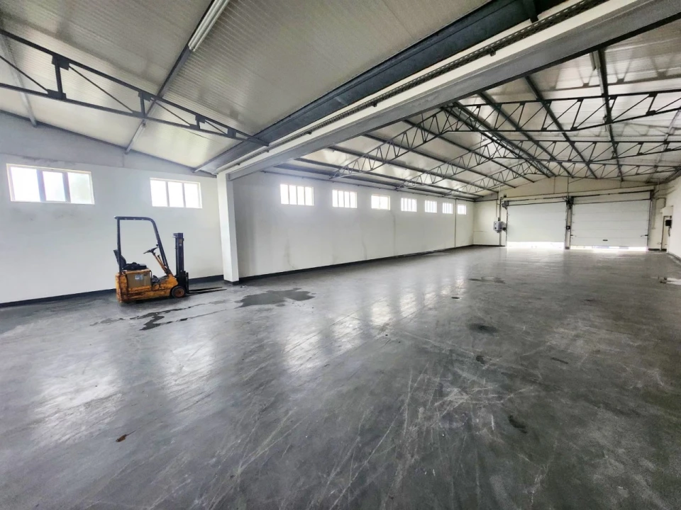 Armazém para Venda em Penamaior Foto 4