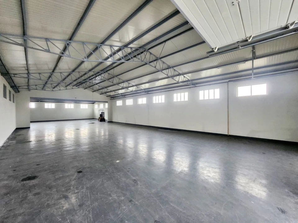 Armazém para Venda em Penamaior Foto 5