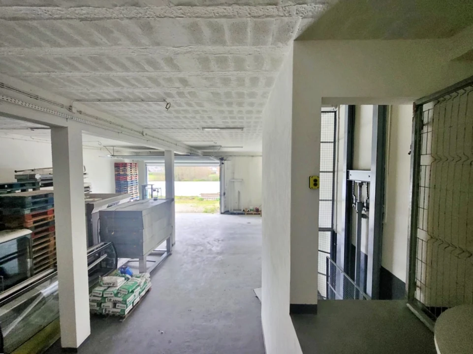 Armazém para Venda em Penamaior Foto 14