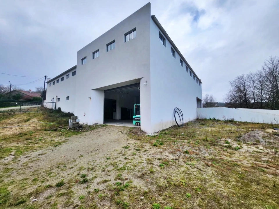 Armazém para Venda em Penamaior Foto 22