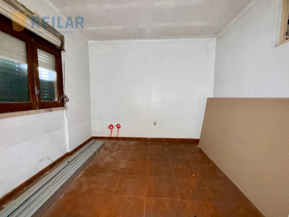 Moradia T2 para Venda em Vialonga Foto 27