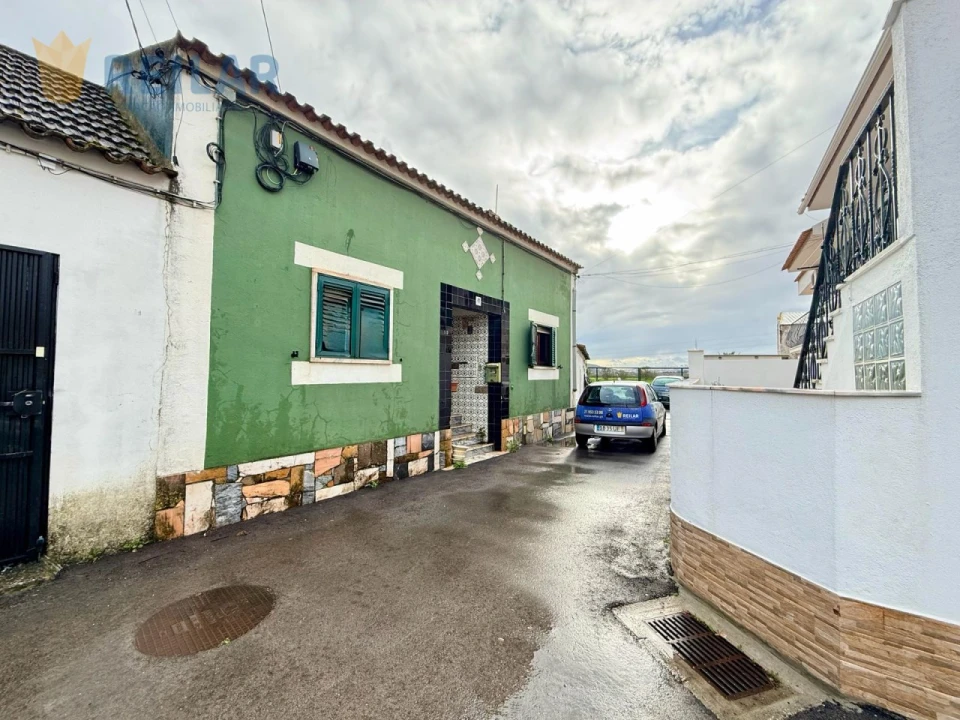 Moradia T2 para Venda em Vialonga Foto 40