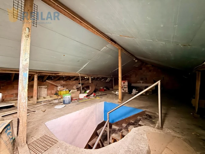 Moradia T2 para Venda em Vialonga Foto 17