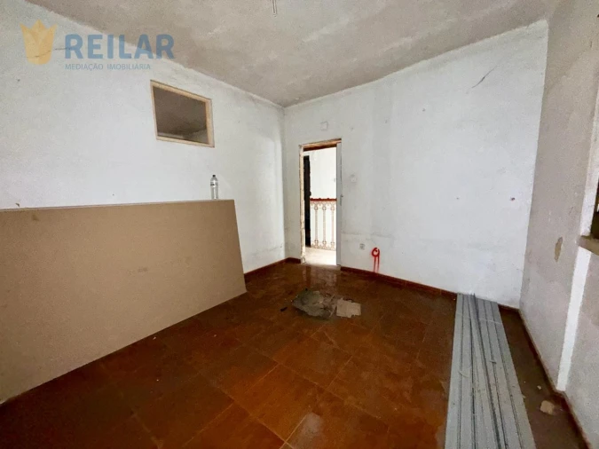 Moradia T2 para Venda em Vialonga Foto 24