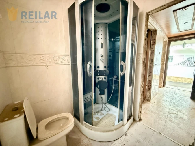 Moradia T2 para Venda em Vialonga Foto 30