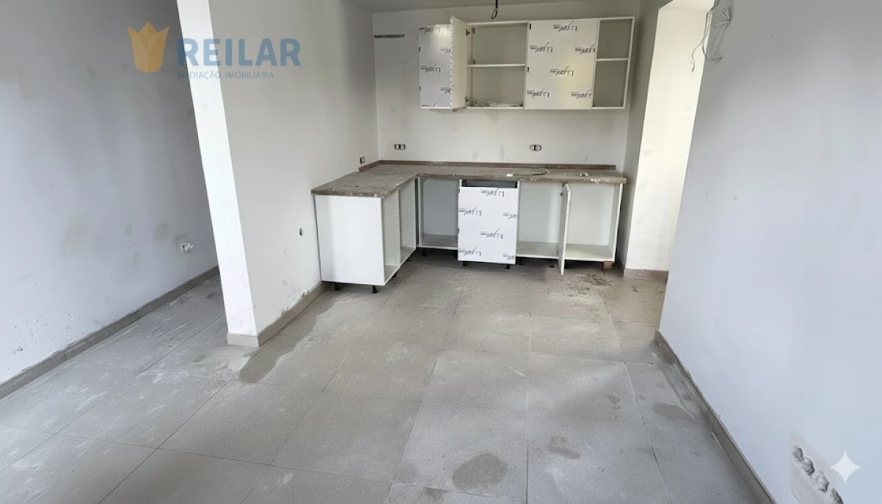 Apartamento T1 para Venda em Alenquer (Santo Estêvão e Triana) Foto 3