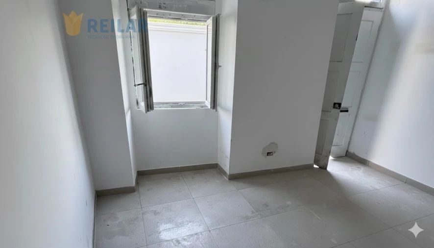 Apartamento T1 para Venda em Alenquer (Santo Estêvão e Triana) Foto 2