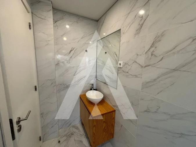 Apartamento para Venda em São Mamede de Infesta e Senhora da Hora Foto 6