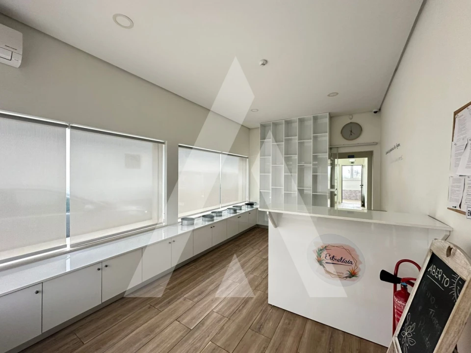 Loja para Arrendamento em Eixo e Eirol Foto 3