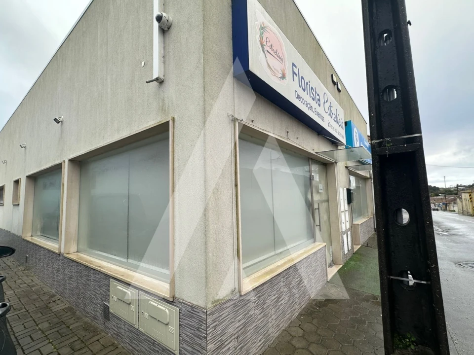 Loja para Arrendamento em Eixo e Eirol Foto 9