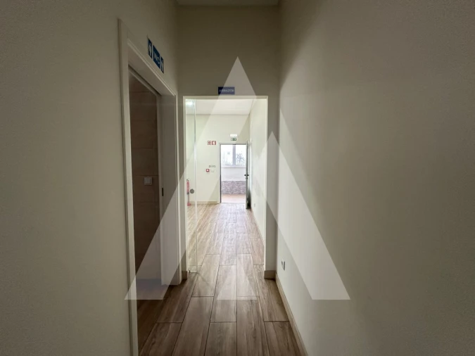 Loja para Arrendamento em Eixo e Eirol Foto 5