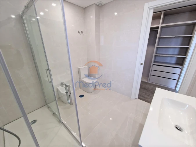 Apartamento T2 para Venda em Ramada e Caneças Foto 12