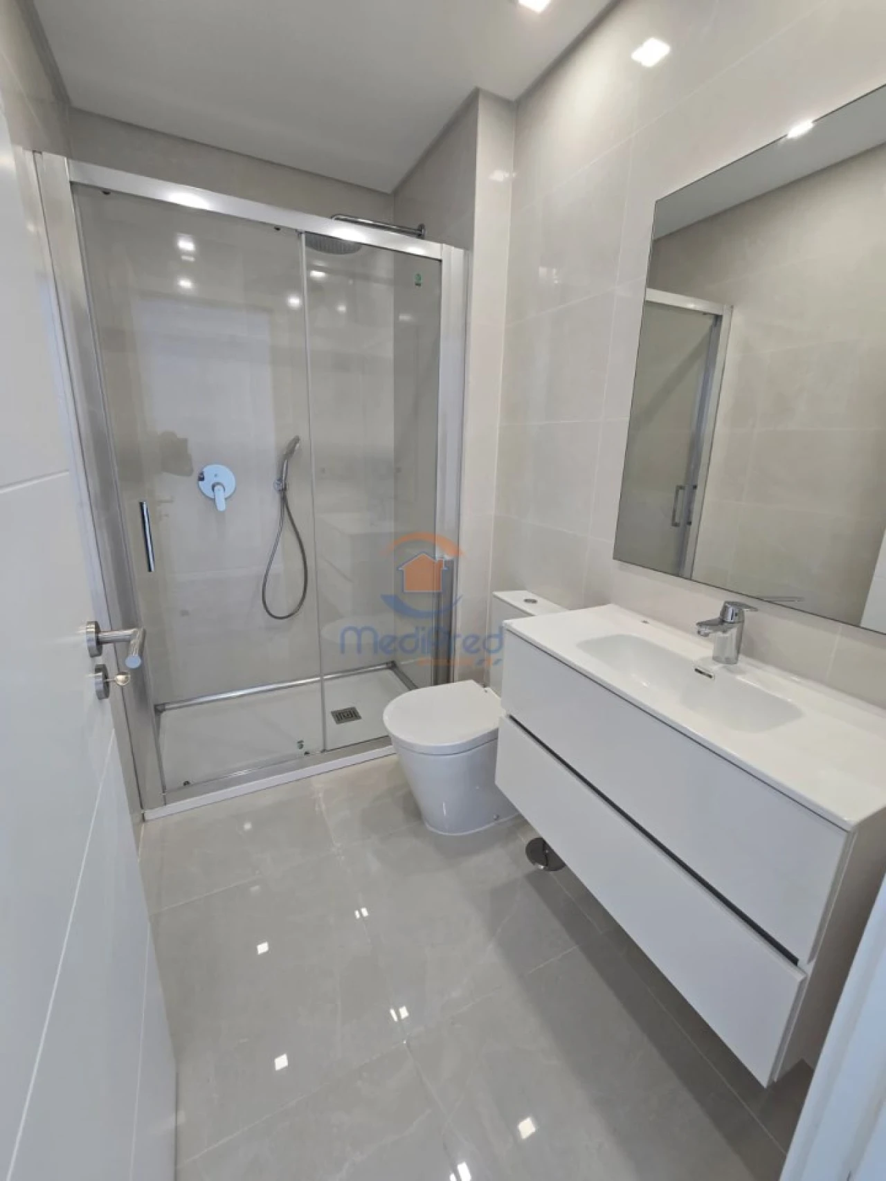 Apartamento T2 para Venda em Ramada e Caneças Foto 21