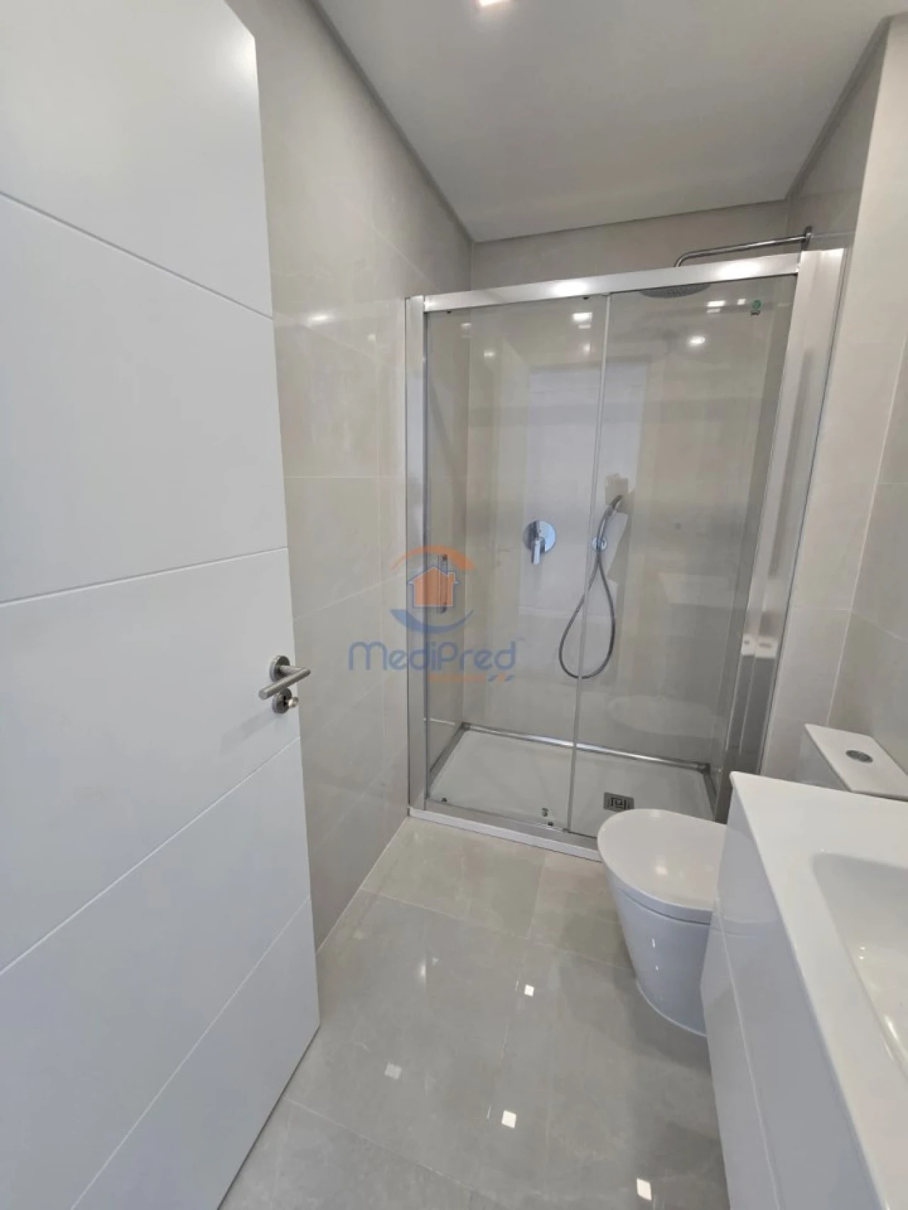 Apartamento T2 para Venda em Ramada e Caneças Foto 22