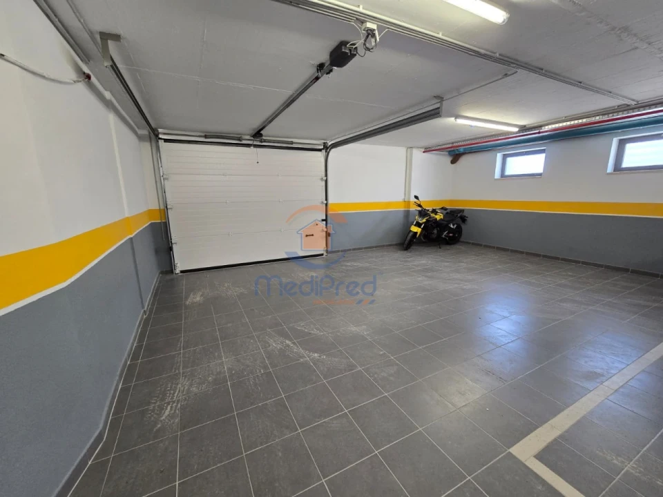 Apartamento T2 para Venda em Ramada e Caneças Foto 30