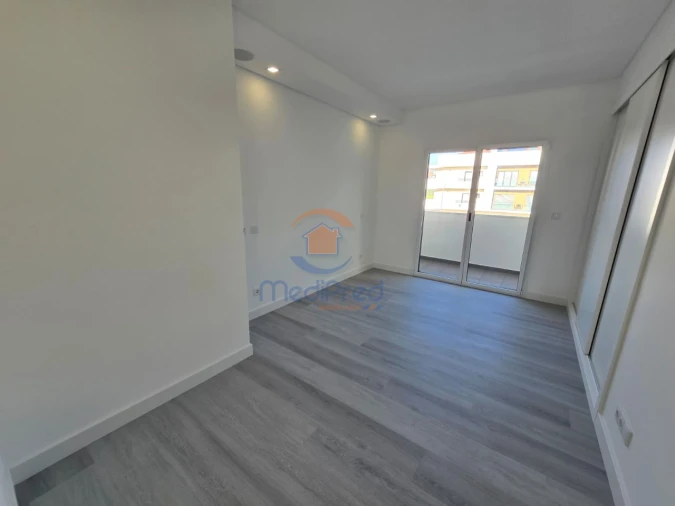 Apartamento T2 para Venda em Ramada e Caneças Foto 17