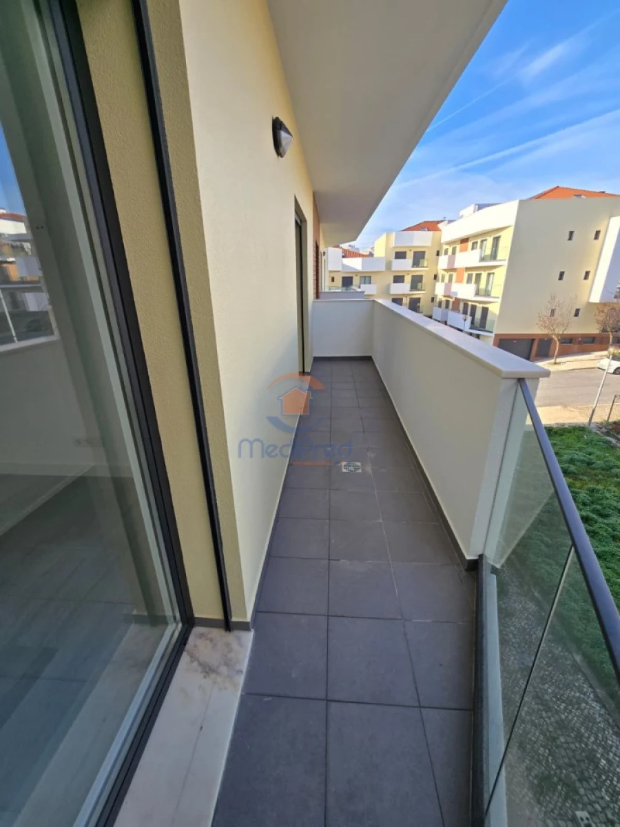 Apartamento T2 para Venda em Ramada e Caneças Foto 20