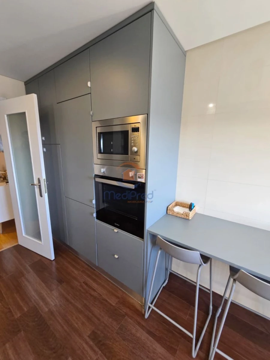 Apartamento T4 para Venda em Ramada e Caneças Foto 8