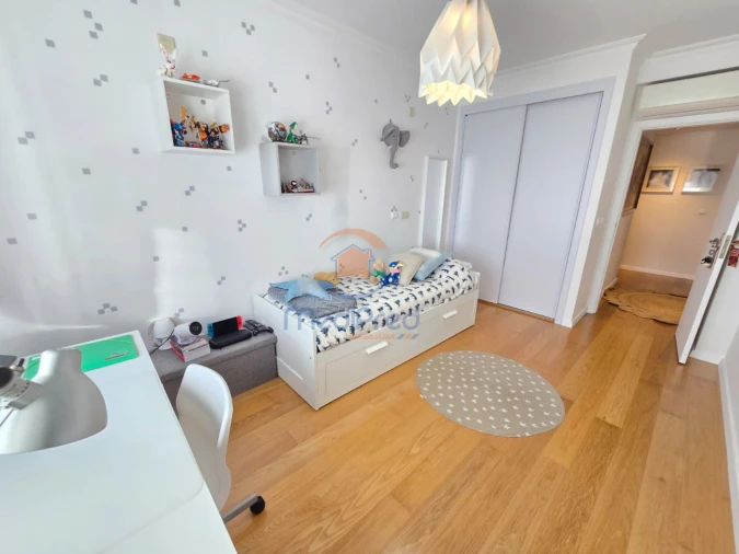 Apartamento T4 para Venda em Ramada e Caneças Foto 29