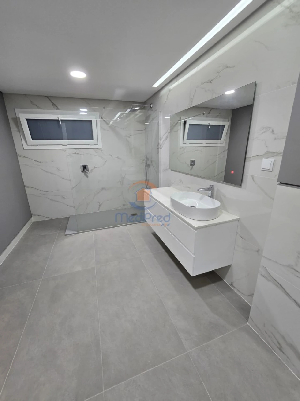 Apartamento T4 para Venda em Alverca do Ribatejo e Sobralinho Foto 6