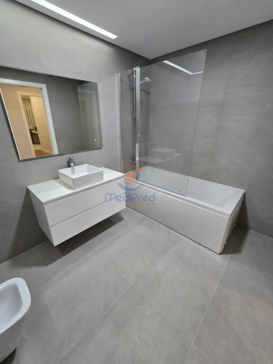 Apartamento T4 para Venda em Alverca do Ribatejo e Sobralinho Foto 14