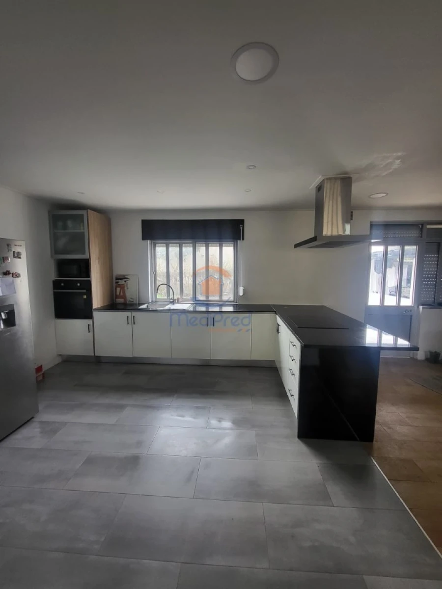 Quinta T6 para Venda em Alhos Vedros Foto 25