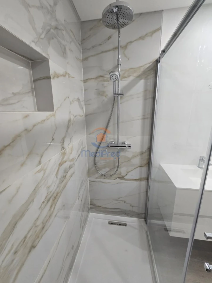 Apartamento T3 para Venda em Pontinha e Famões Foto 29