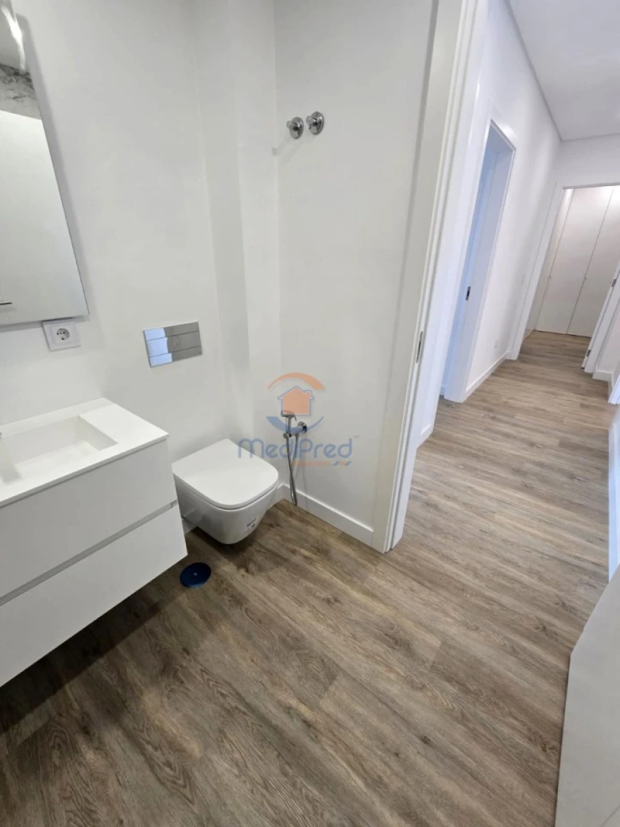 Apartamento T3 para Venda em Pontinha e Famões Foto 46