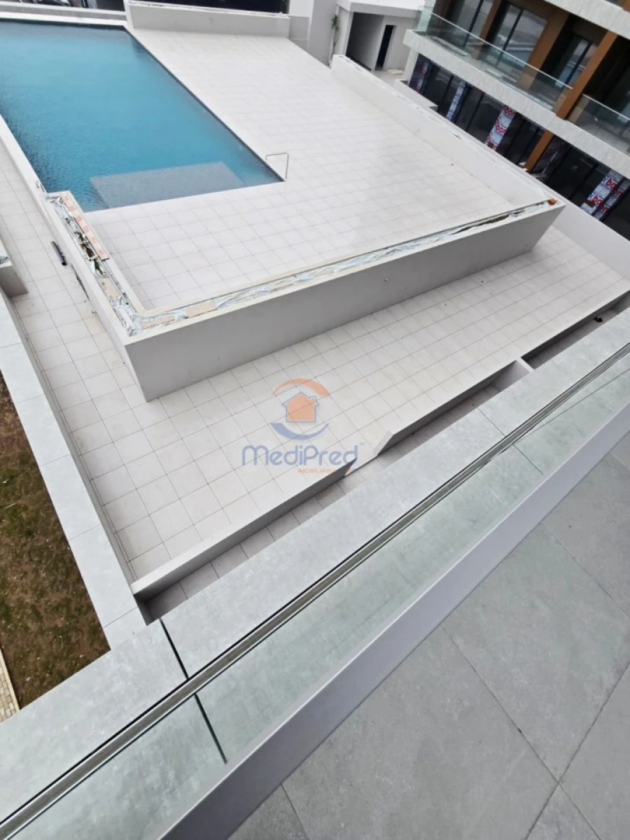 Apartamento T3 para Venda em Pontinha e Famões Foto 59